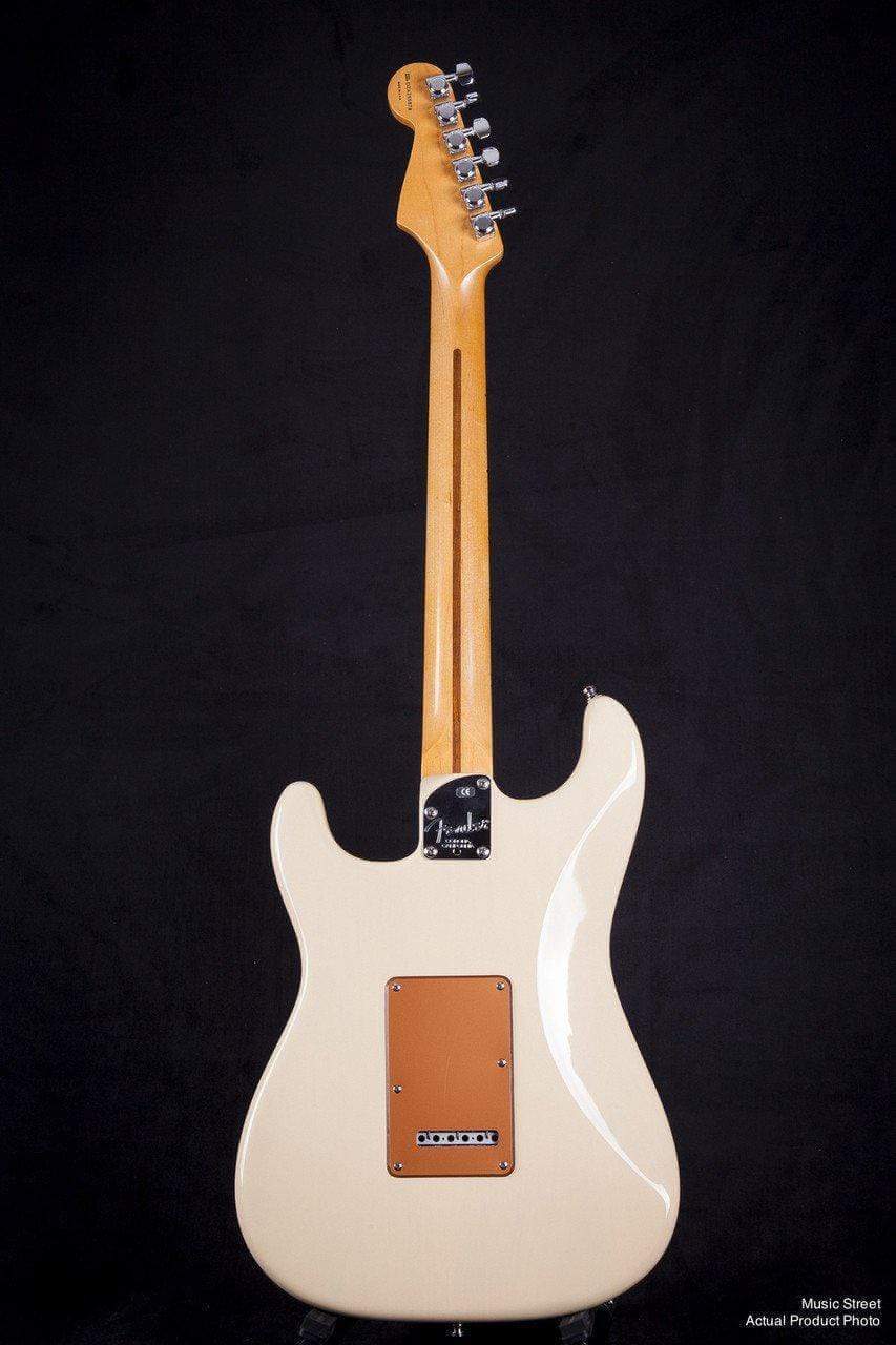 USED - Fender 2004 American Deluxe Stratocaster, White Blonde