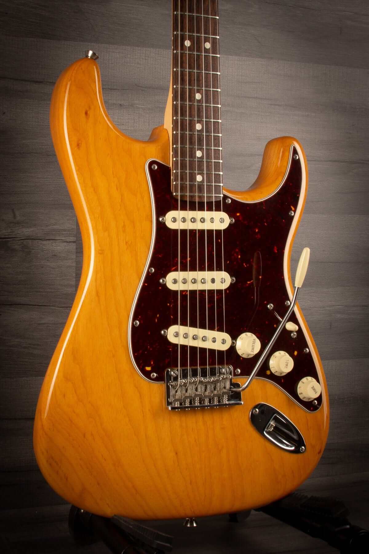 USED - Fender 2018 Ltd Edition American Professional Light Ash Stratocaster RW Aged Natural