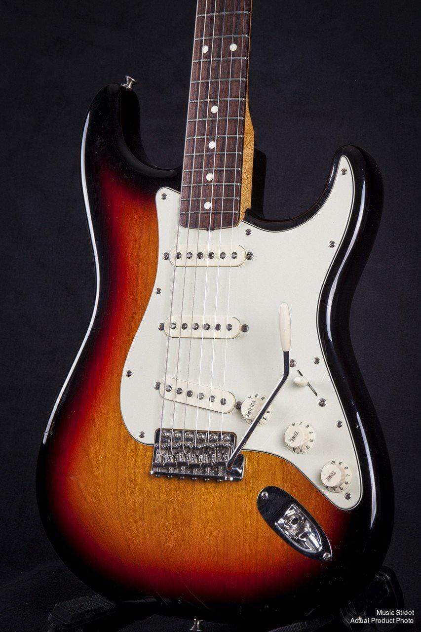 USED - Fender '62 Reissue Stratocaster Sunburst
