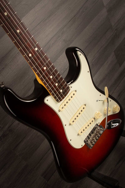 USED - Fender American Professional II Stratocaster - Sunburst - Rosewood