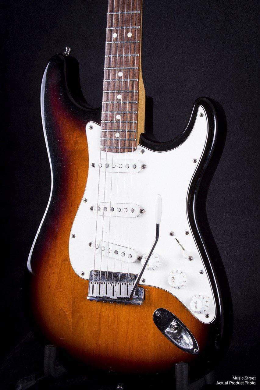 USED - Fender American Standard Stratocaster '95 - 3 Tone Sunburst