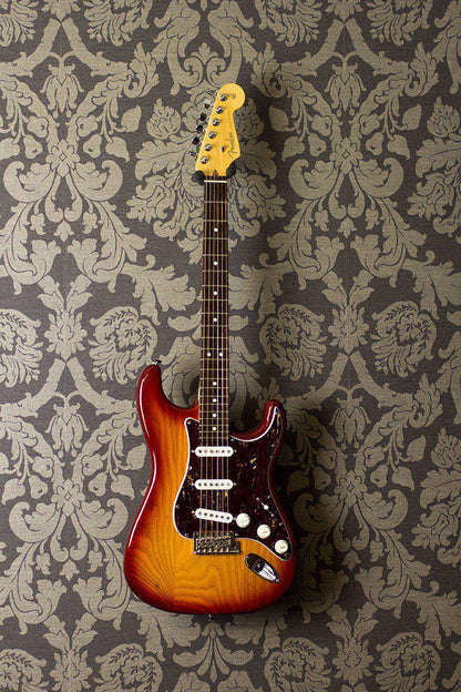 USED - Fender American Standard Stratocaster, Sienna Sunburst - 2007