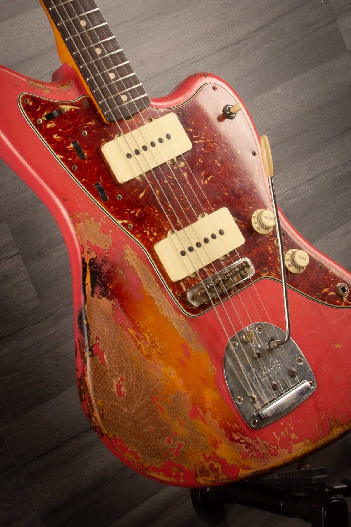 USED - Fender Carlos Lopez Masterbuilt '62 Jazzmaster (2021) - Faded Fiesta red over sunburst Heavy relic.