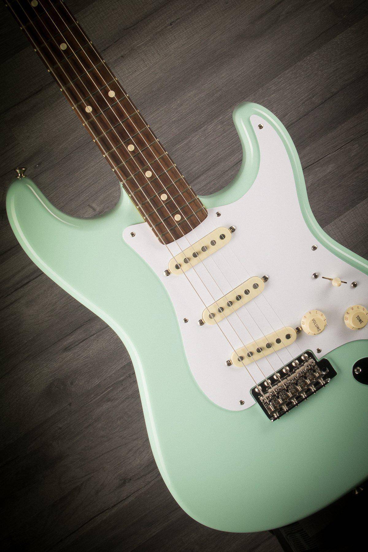 USED - Fender Classic Series Stratocaster with Robert Cray Neck