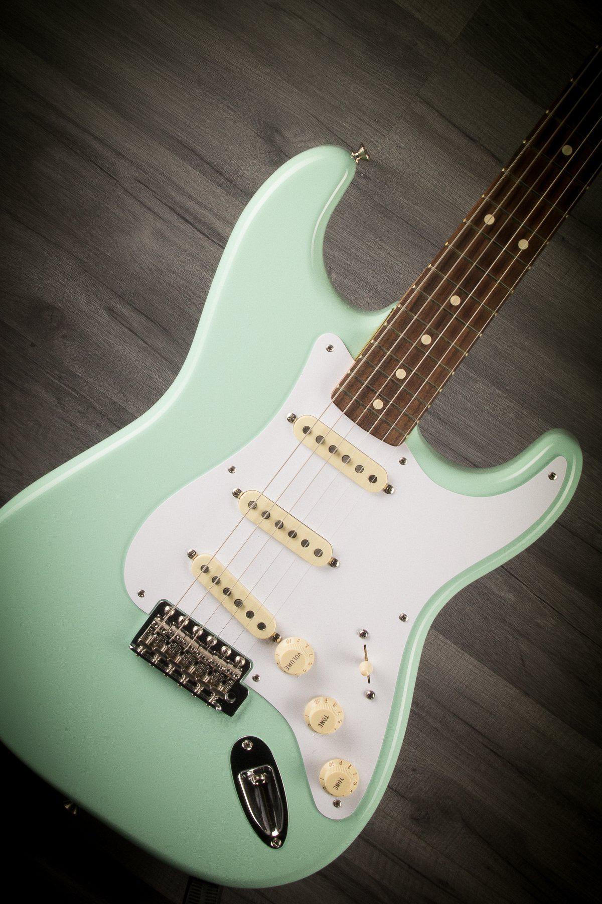 USED - Fender Classic Series Stratocaster with Robert Cray Neck