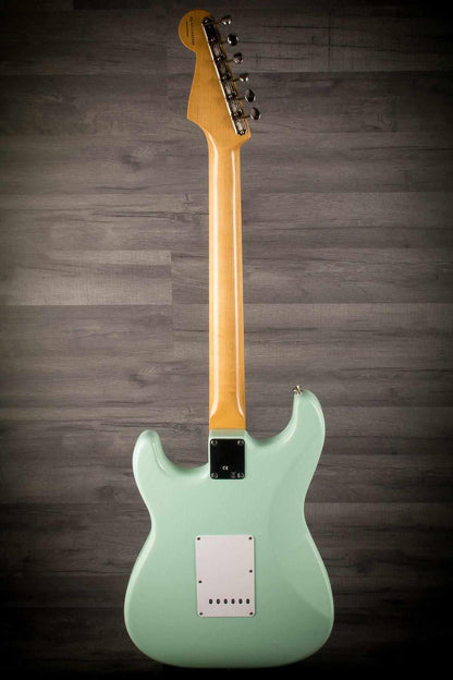 USED - Fender Classic Series Stratocaster with Robert Cray Neck