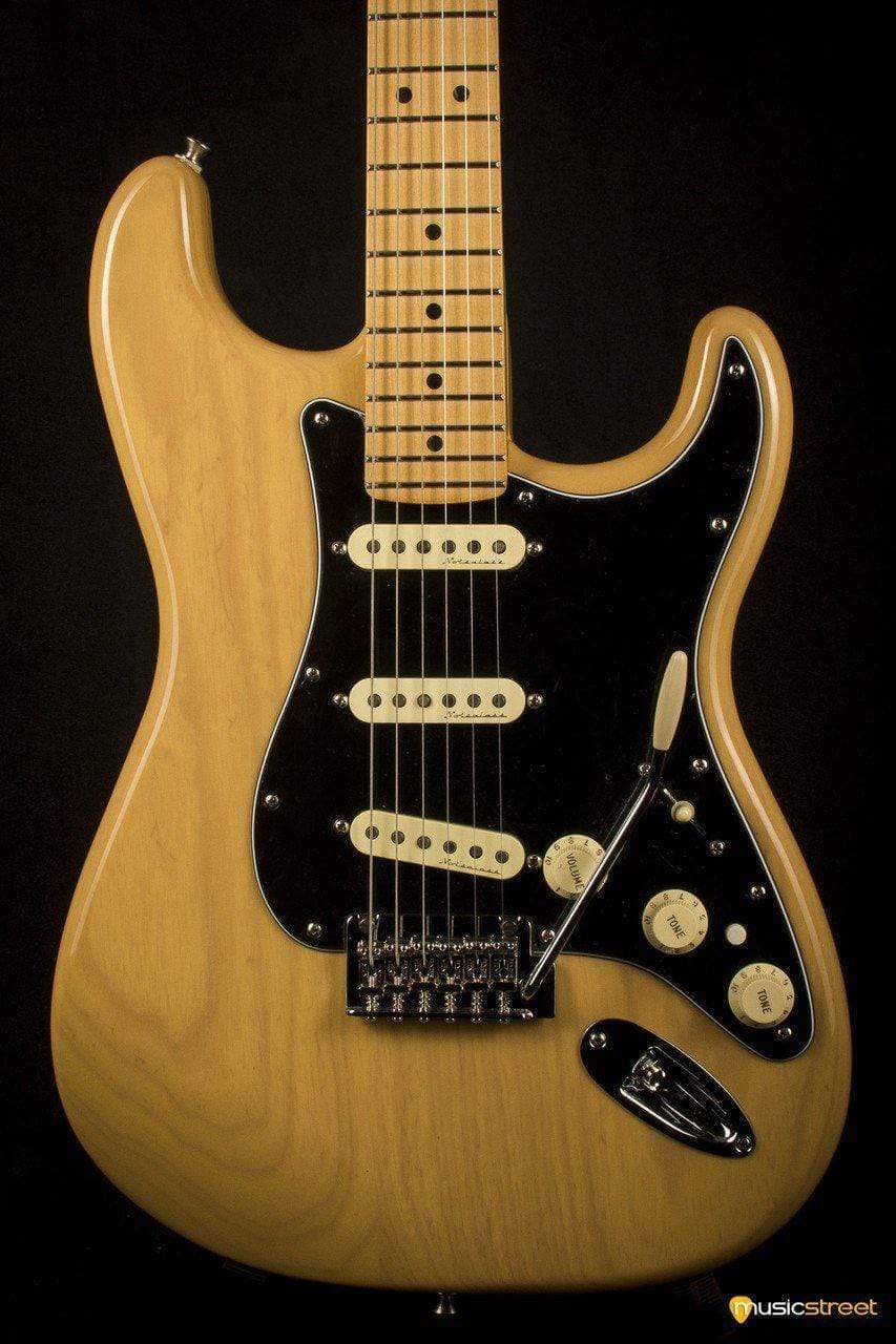 USED - Fender Deluxe Stratocaster Vintage Blonde