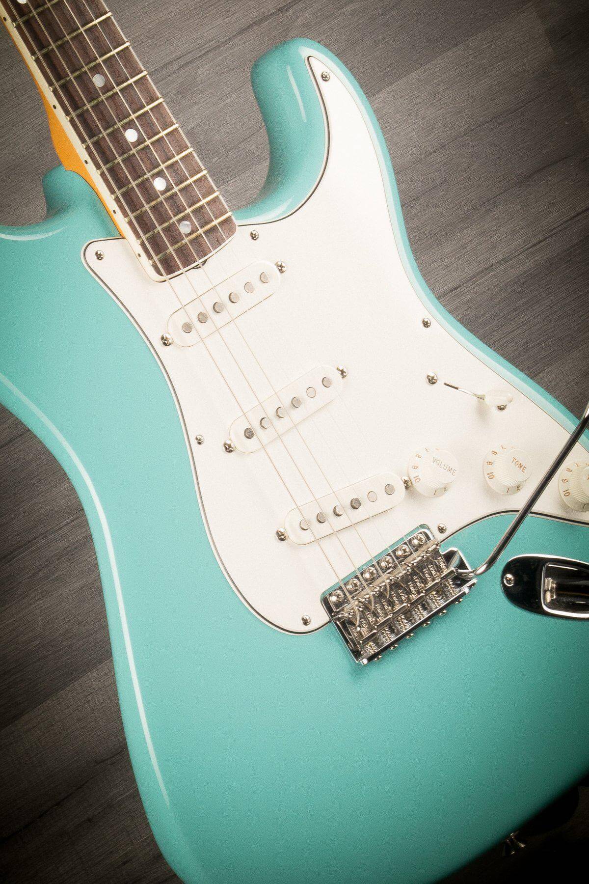 USED - Fender Eric Johnson Stratocaster - Tropical Turquoise