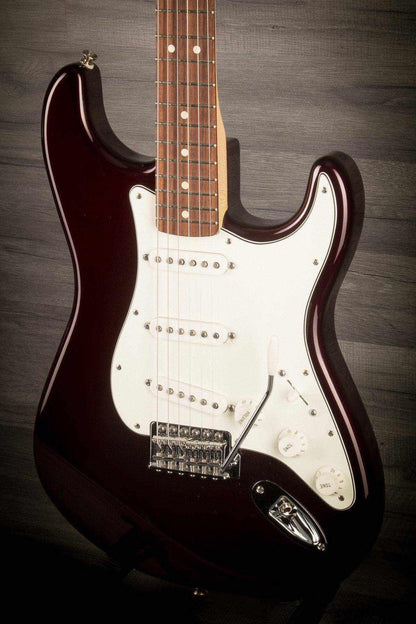USED - Fender Mexican Standard Stratocaster - Wine Red