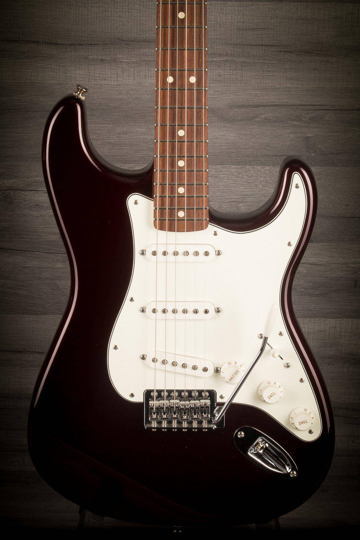 USED - Fender Mexican Standard Stratocaster - Wine Red