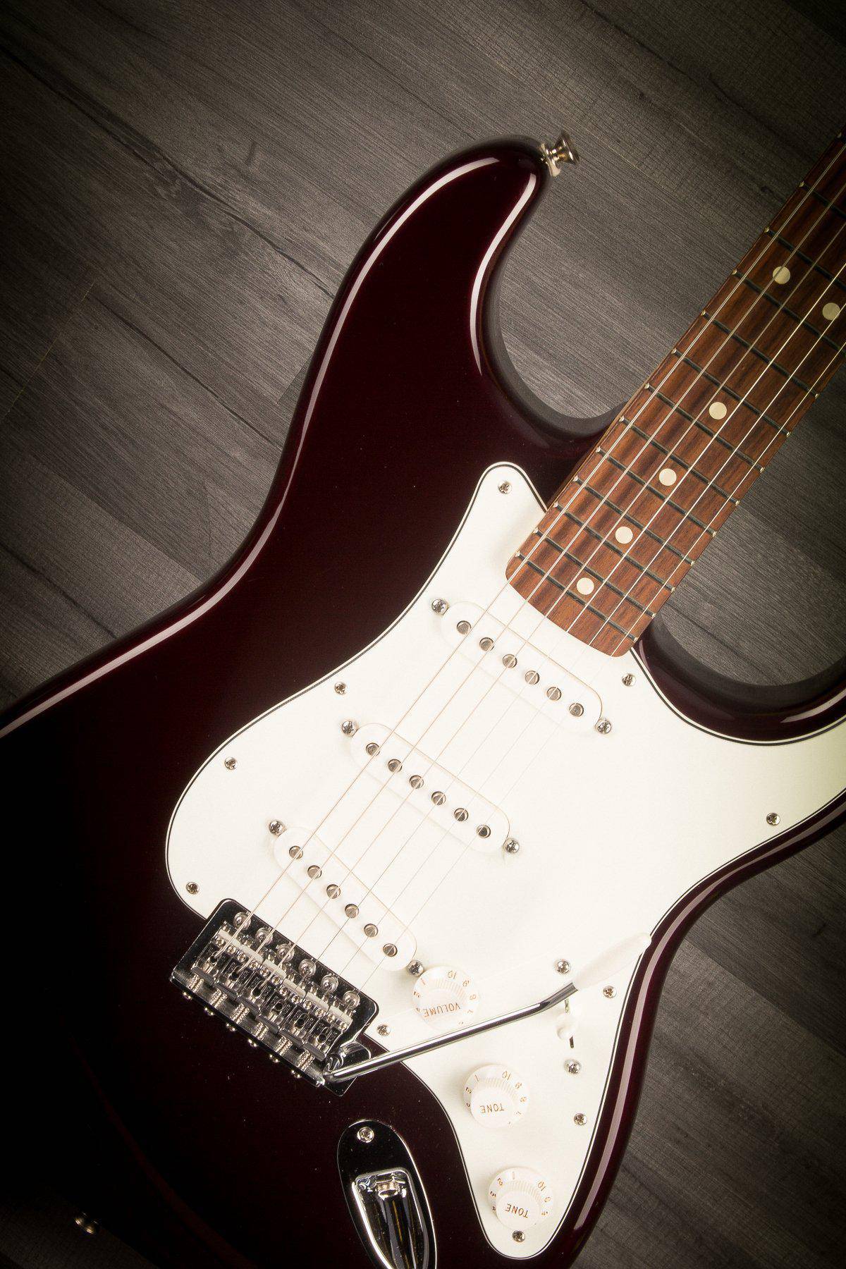 USED - Fender Mexican Standard Stratocaster - Wine Red