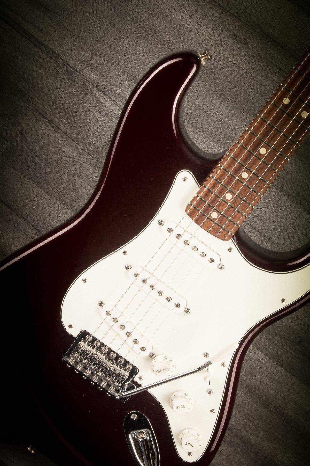 USED - Fender Mexican Standard Stratocaster - Wine Red