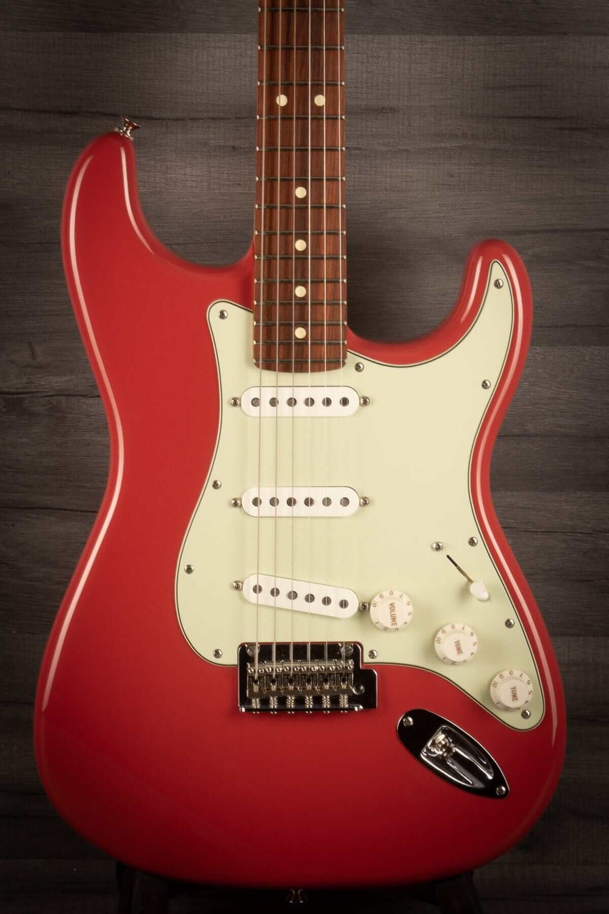 MusicStreet USED Fender Player Series Stratocaster FSR Limited Edition - Fiesta Red