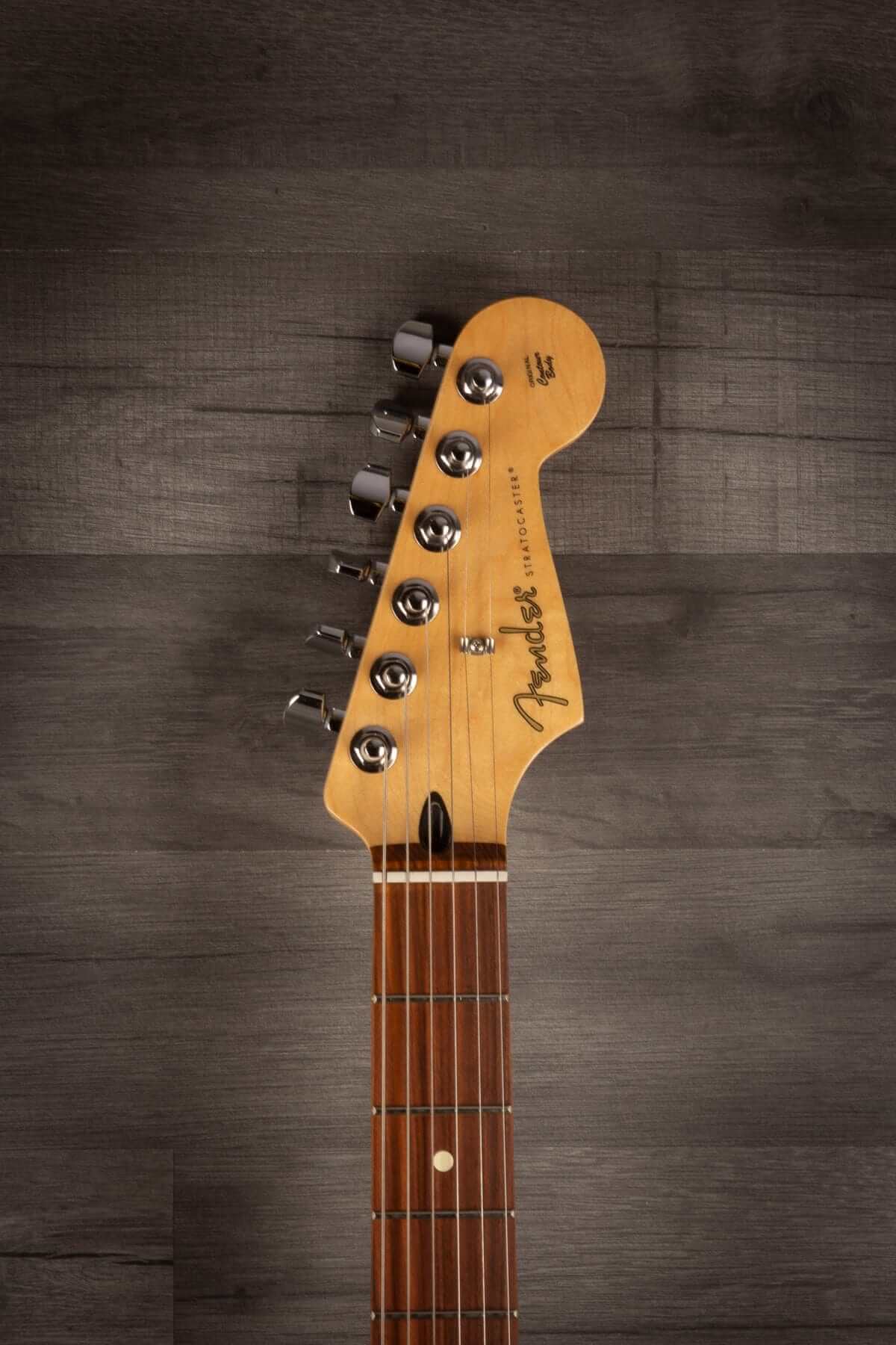 USED Fender Player Series Stratocaster FSR Limited Edition - Fiesta Red