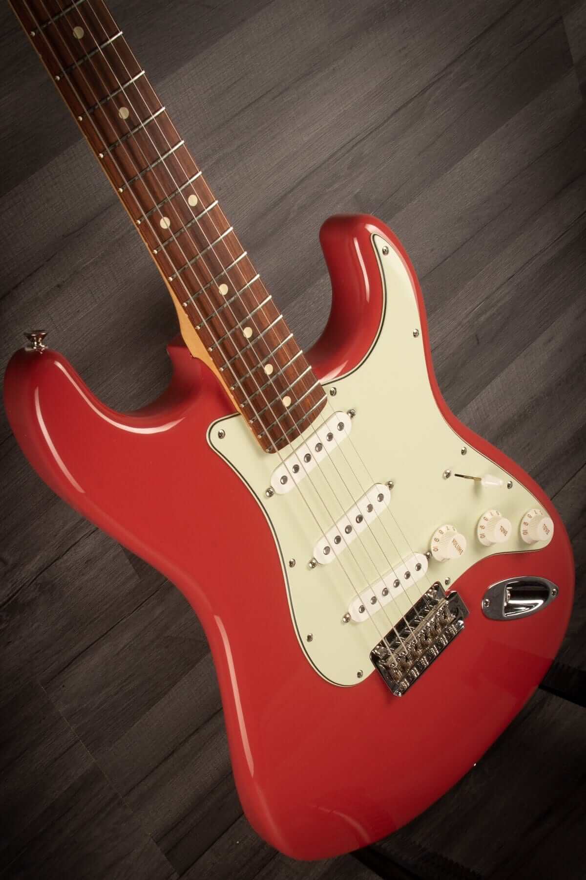 USED Fender Player Series Stratocaster FSR Limited Edition - Fiesta Red