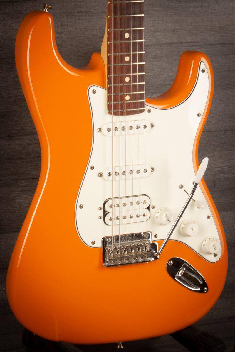 USED - Fender Player Series Stratocaster - HSS Pau Ferro - Capri Orange