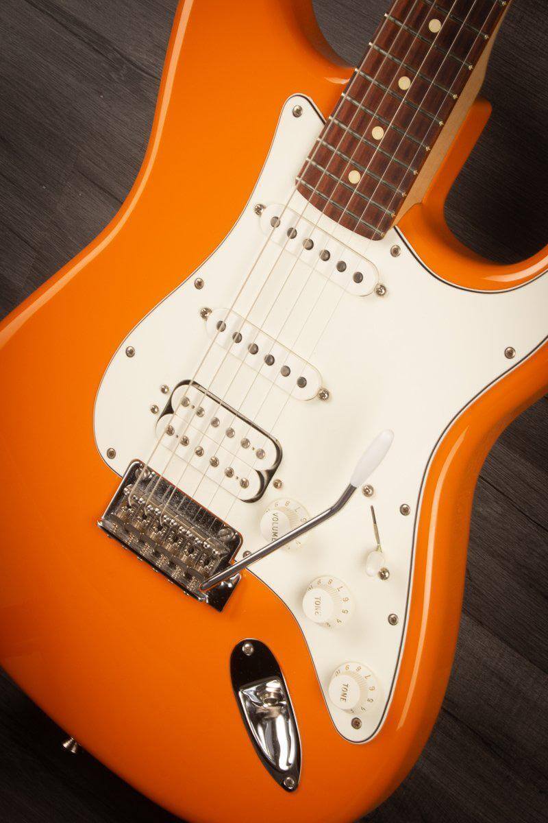 USED - Fender Player Series Stratocaster - HSS Pau Ferro - Capri Orange