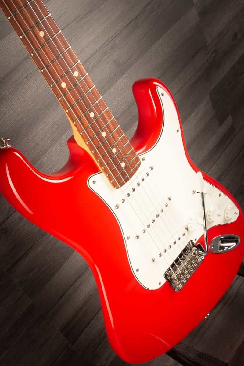 USED - Fender Player Series Stratocaster - Sonic Red