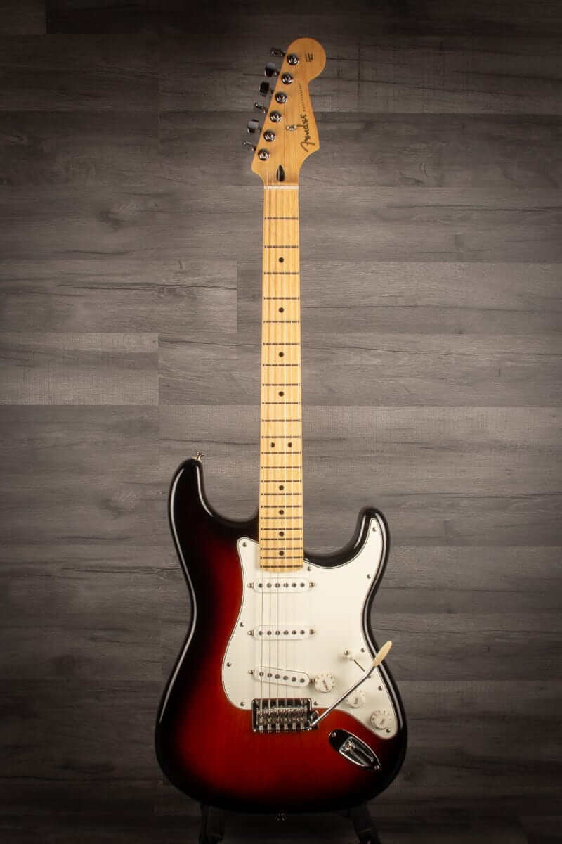 USED Fender Player Stratocaster - Sunburst Maple Neck