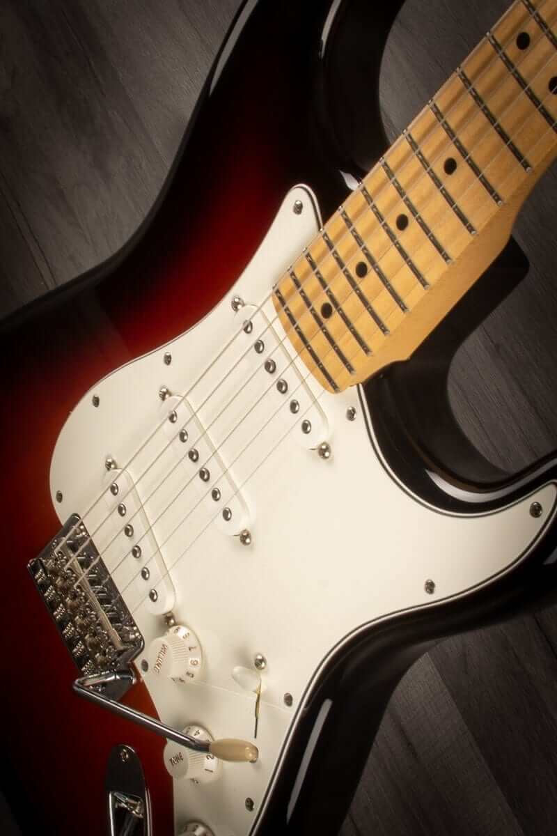 USED Fender Player Stratocaster - Sunburst Maple Neck