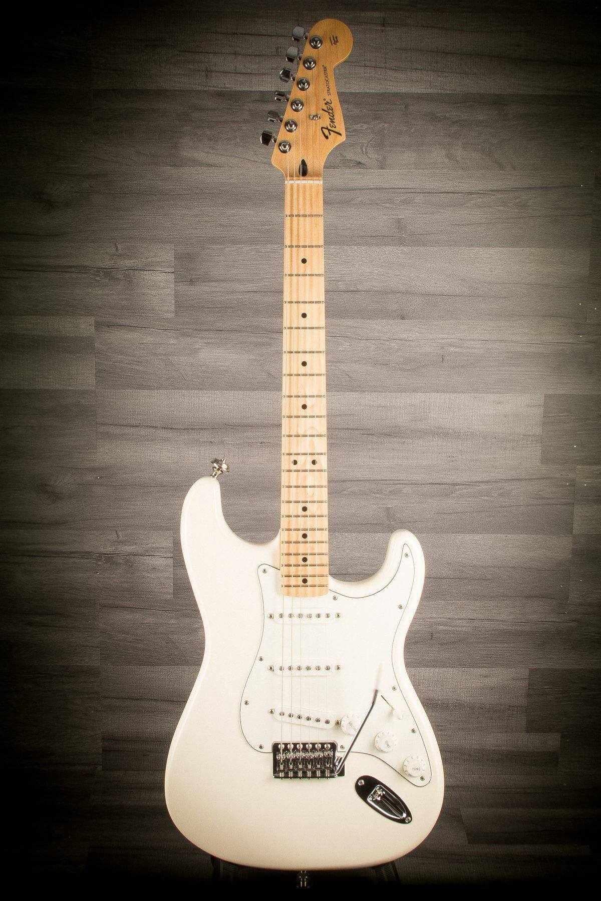USED - Fender Standard Stratocaster - Arctic White