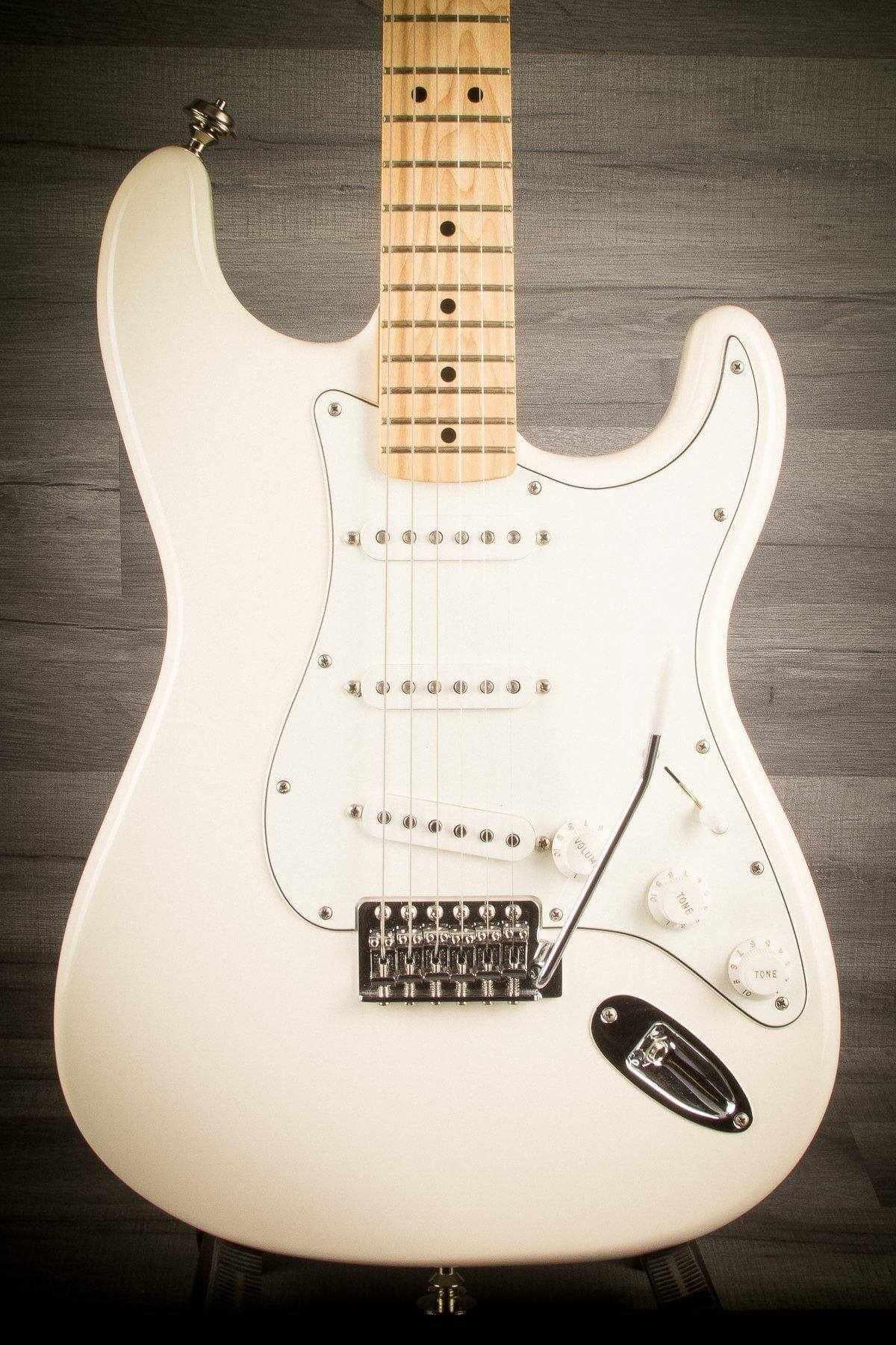 USED - Fender Standard Stratocaster - Arctic White