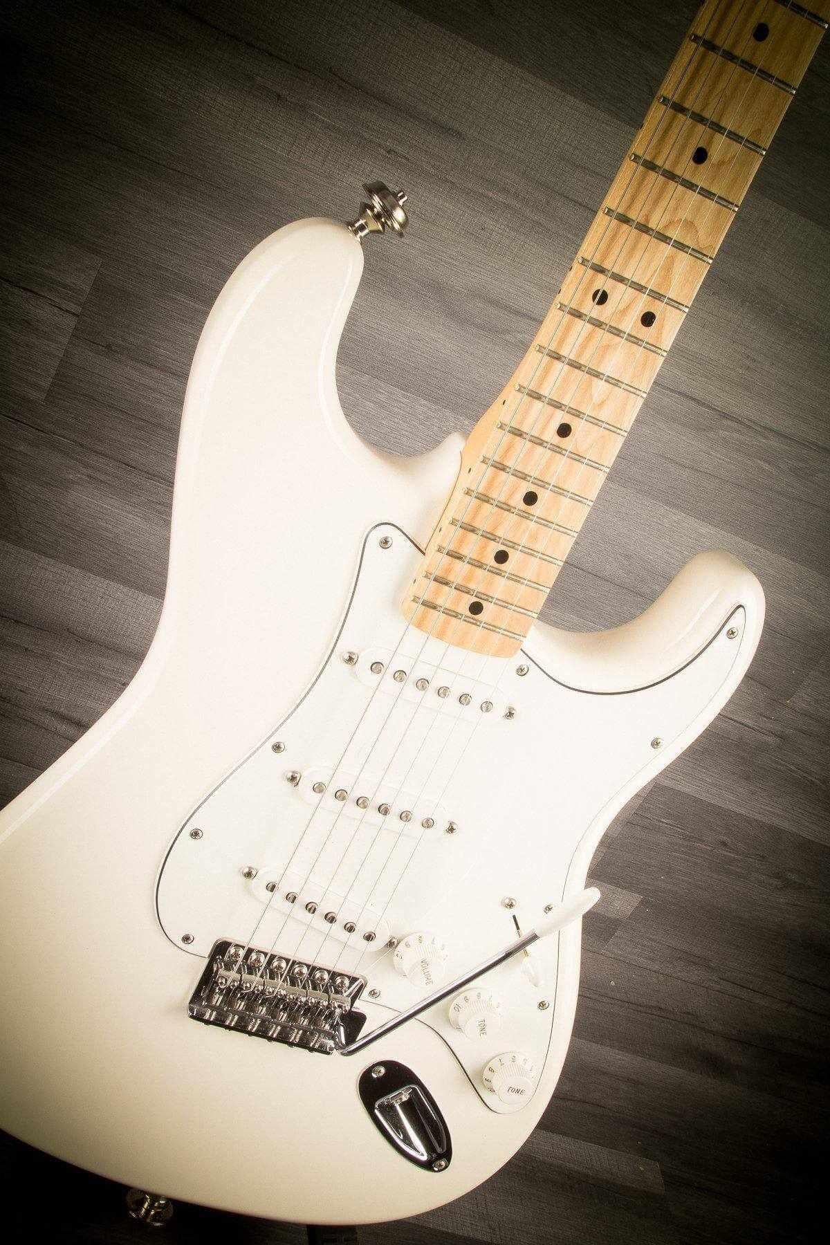 USED - Fender Standard Stratocaster - Arctic White