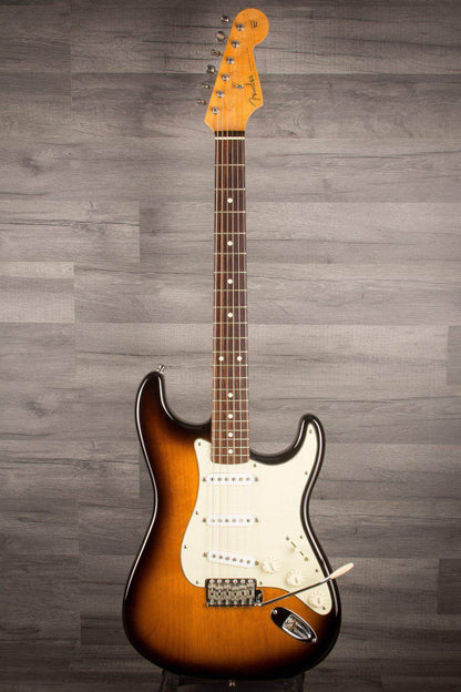 USED - Fender Vintage Reissue '62 Stratocaster (Sunburst)