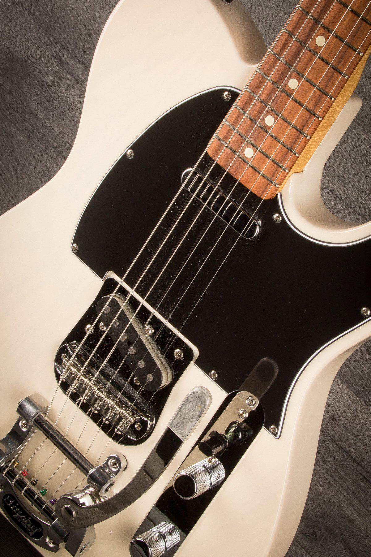 USED - Fender Vintera '60s Telecaster Bigsby White Blonde