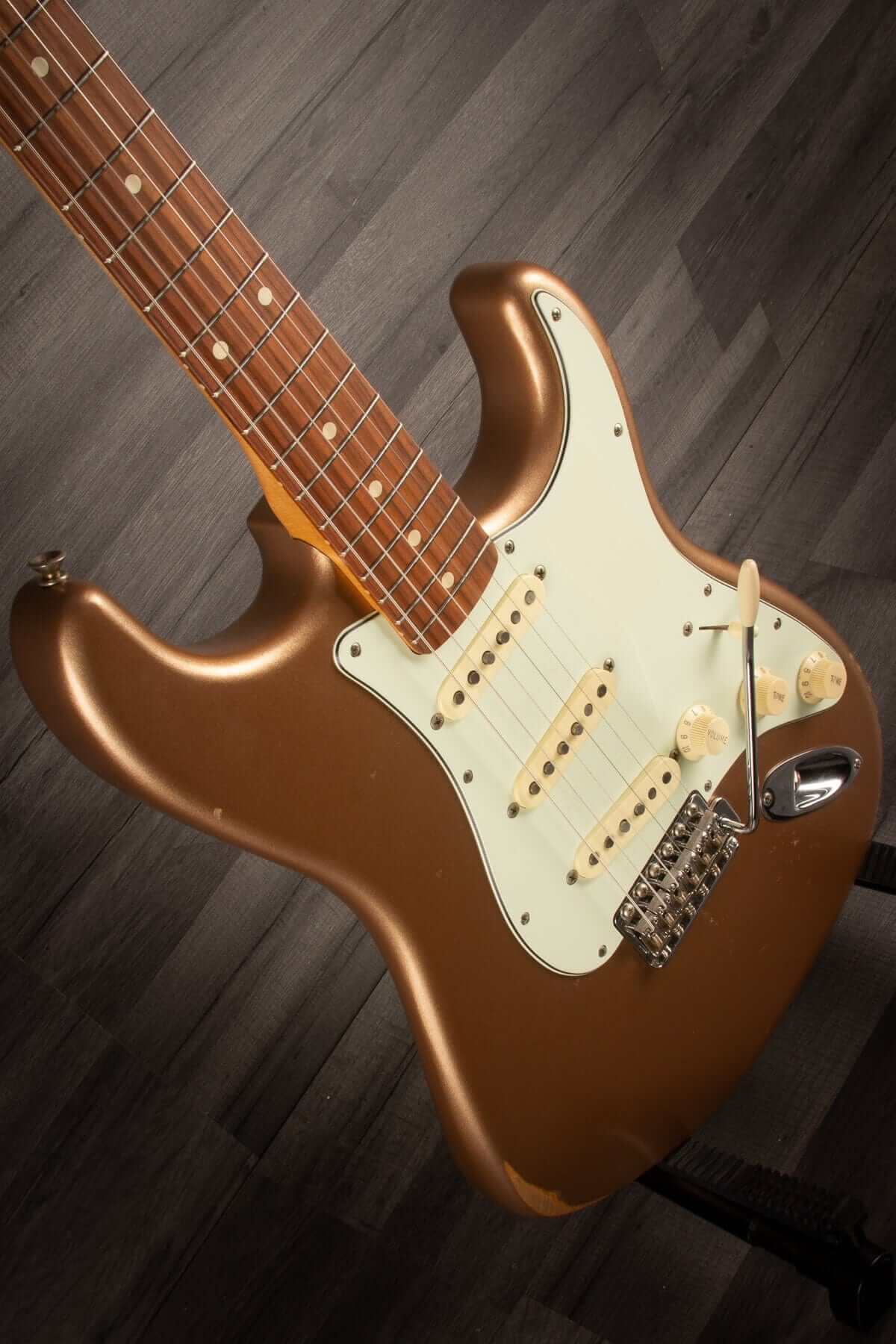USED - Fender Vintera Road Worn '60s Stratocaster Firemist Gold