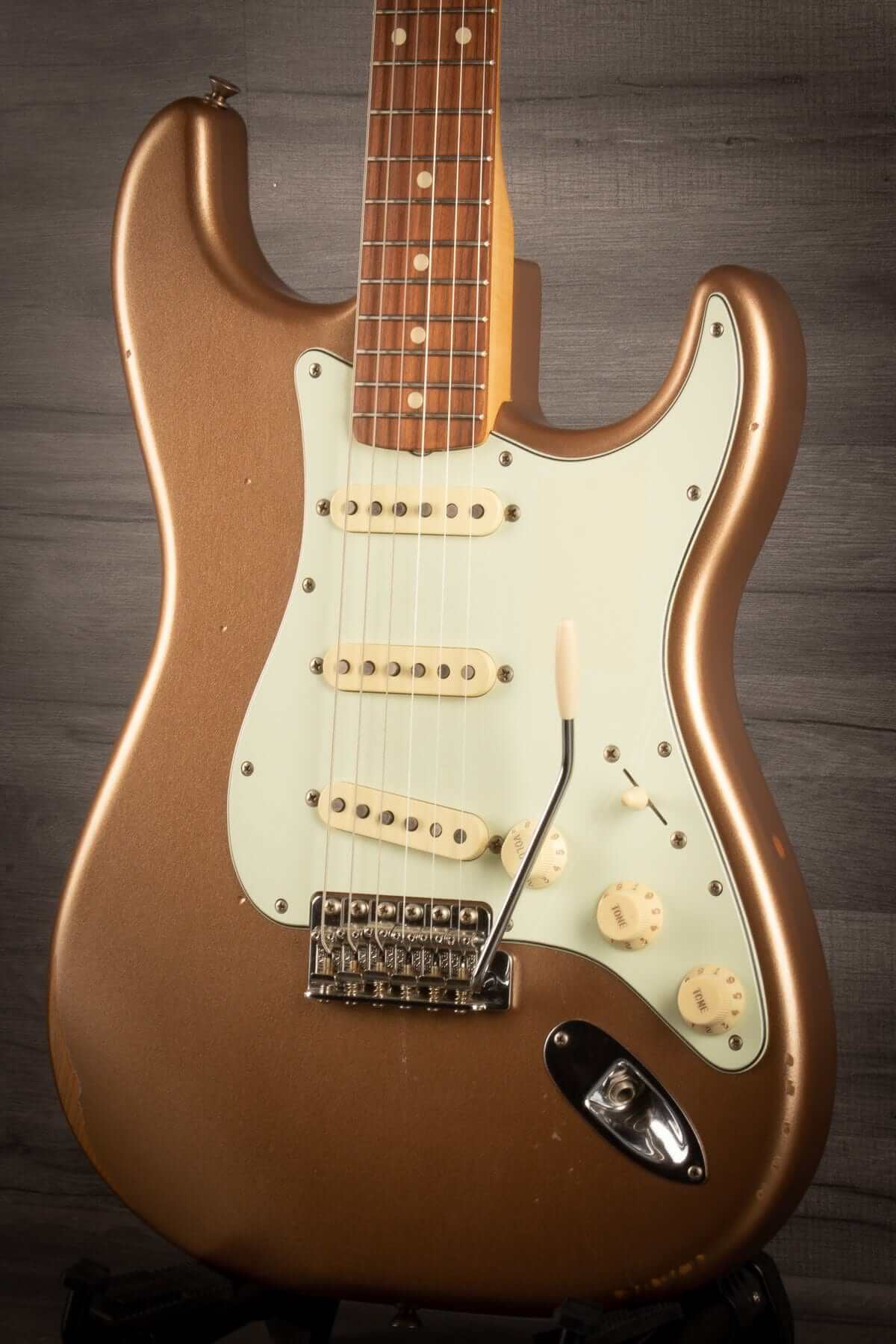 USED - Fender Vintera Road Worn '60s Stratocaster Firemist Gold