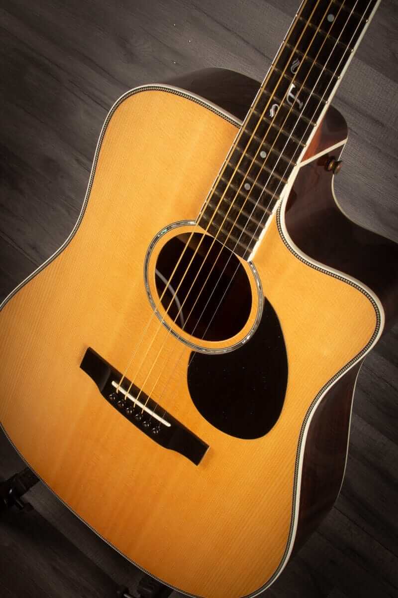 USED - Freshman FA500DCE Solid Sitka Spruce