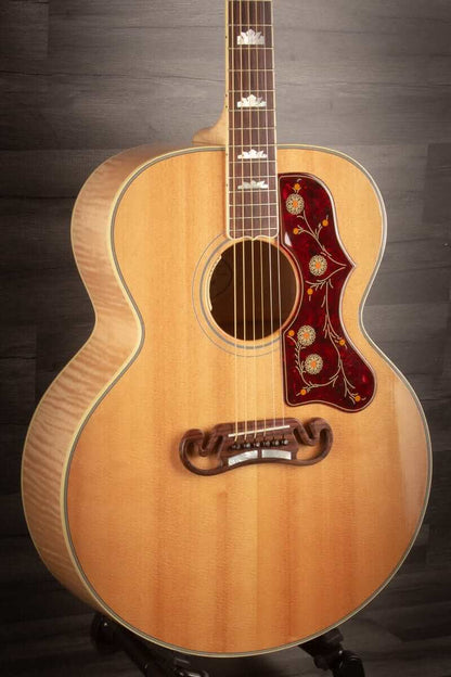 USED - Gibson SJ200 (2017) Natural