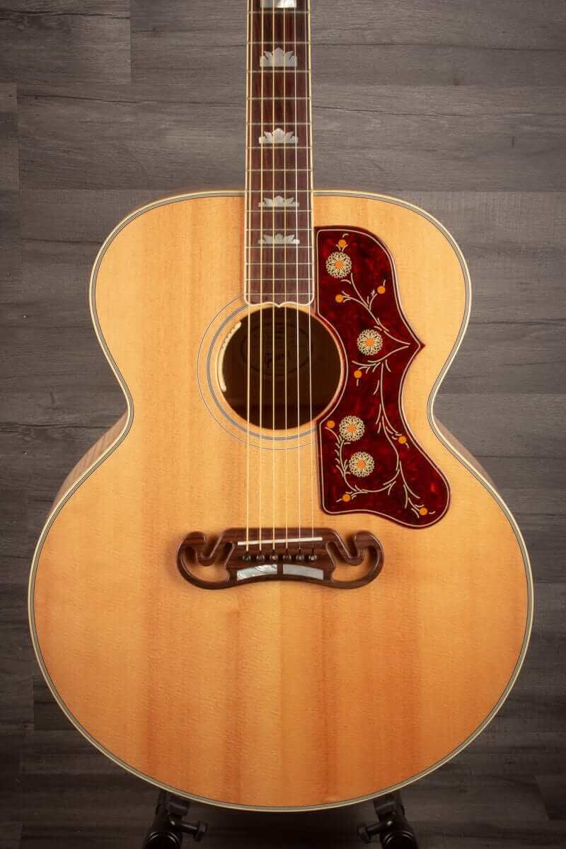 USED - Gibson SJ200 (2017) Natural