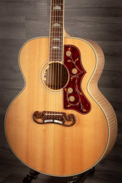 USED - Gibson SJ200 (2017) Natural