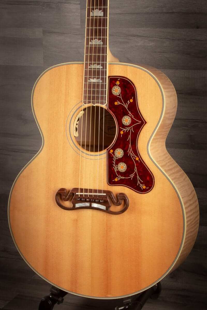 USED - Gibson SJ200 (2017) Natural