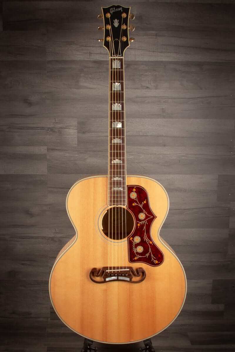 USED - Gibson SJ200 (2017) Natural