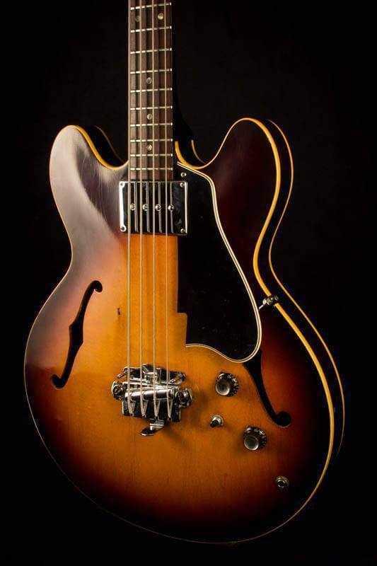 USED - 1967 Gibson Eb2 Sunburst With Case