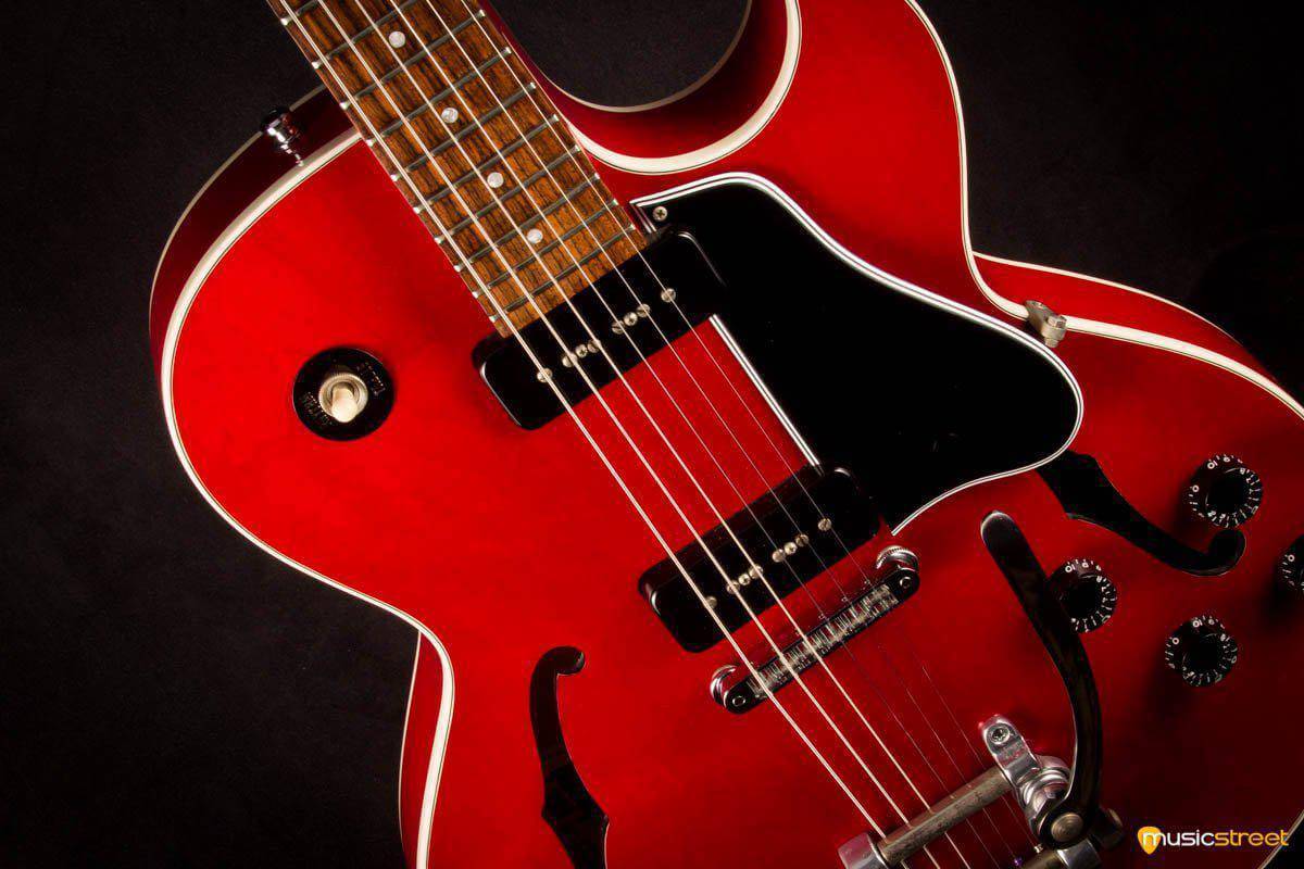 USED - 1993 Gibson ES135 P90 & Bigsby