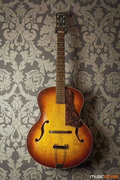 USED - Godin Fifth Avenue (Cognac Burst)