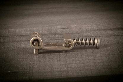 Highwood HG Contoured Vintage S-Type Saddles 2-1/16" Reliced