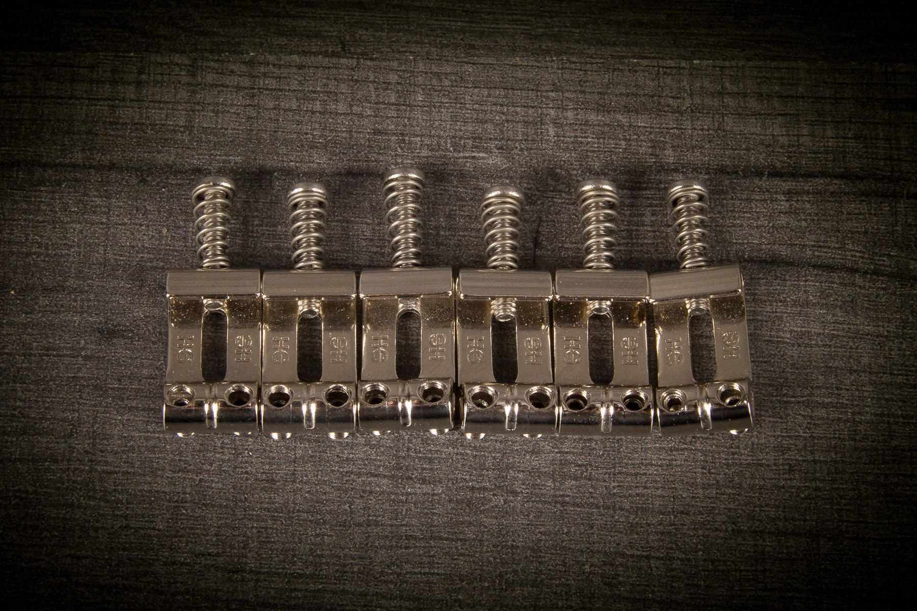 Highwood HG Contoured Vintage S-Type Saddles 2-1/8"
