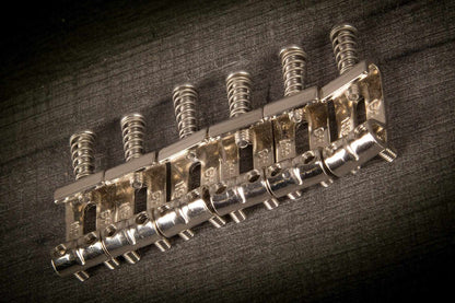 Highwood HG Contoured Vintage S-Type Saddles 2-1/8"
