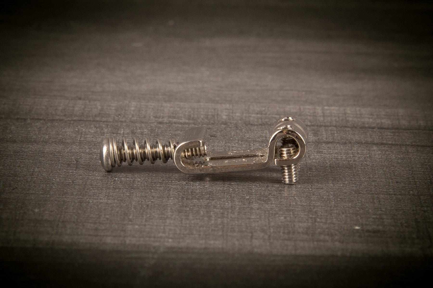 Highwood HG Contoured Vintage S-Type Saddles 2-1/8"