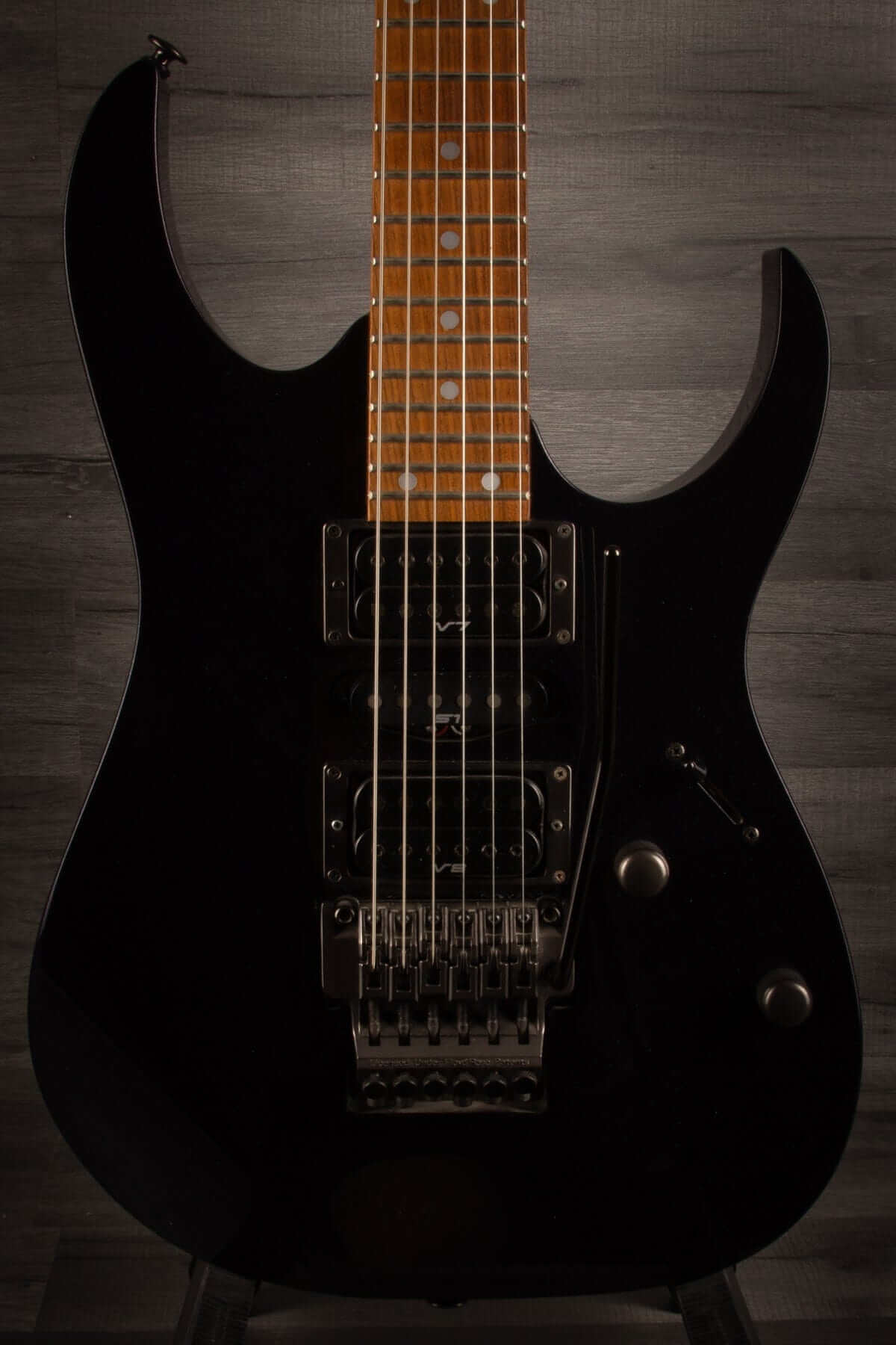 USED - Ibanez RG570 Cosmic Blue (Japanese) inc hiscox case