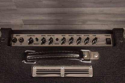 USED - Laney VC15-110 Combo
