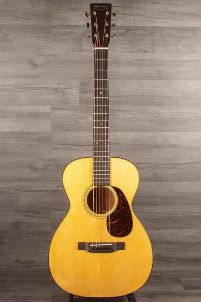 Martin 0-18 Standard Series Acoustic guitar