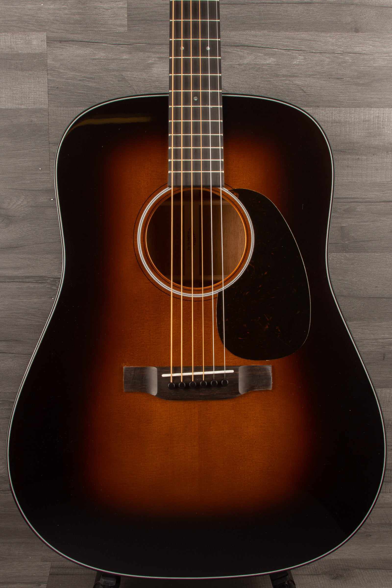 Martin D-18 Classic Sunburst Acoustic guitar - Musicstreet