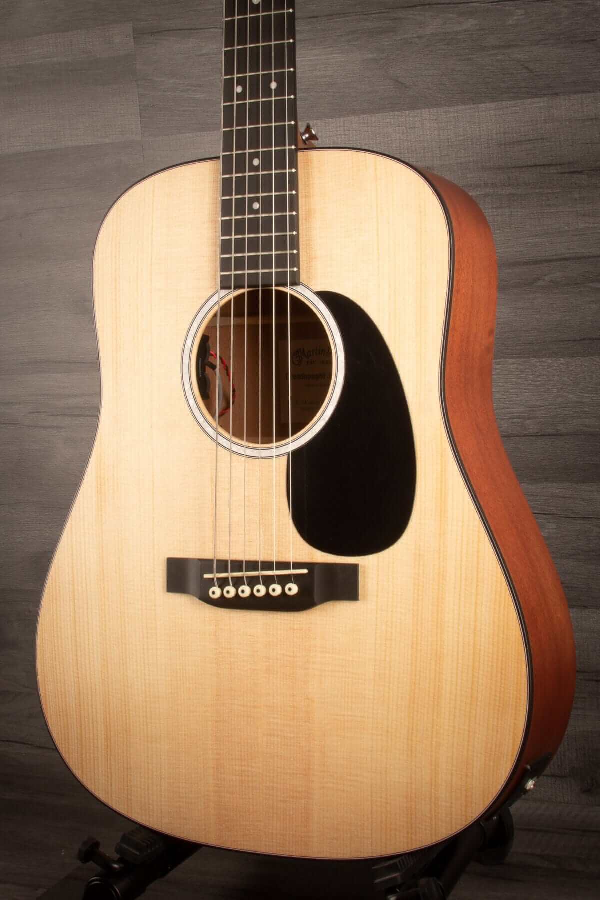 Martin DJR-10E Dreadnought Junior Sitka, Cherry stain back and sides - Musicstreet