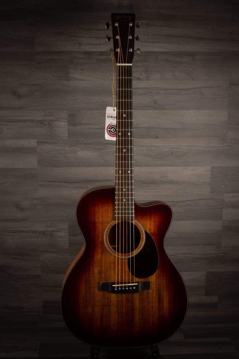 Martin OMC-16E Acoustic guitar